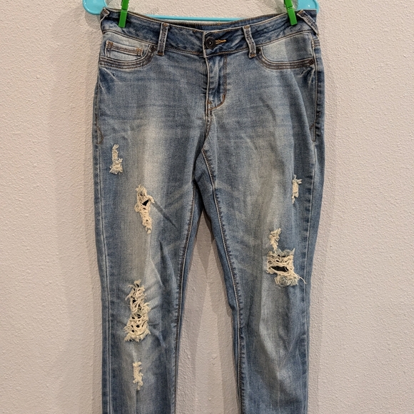 Maurice's Skinny Jeans Ladies Size S-Reg Distressed Denim - Picture 3 of 5